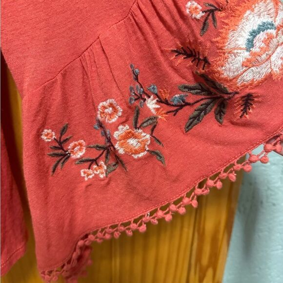 Altar'd State Vibrant Orange Gathered Blouse floral embroidered size M - Picture 5 of 6